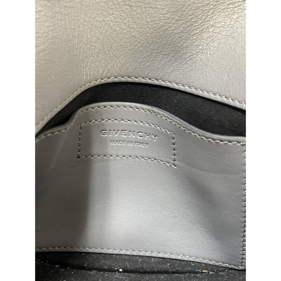 GIVENCHY INFINITY CHAIN CURB SMOOTH LEATHER SADDLE CROSSBODY BAG - Picture 11 of 12